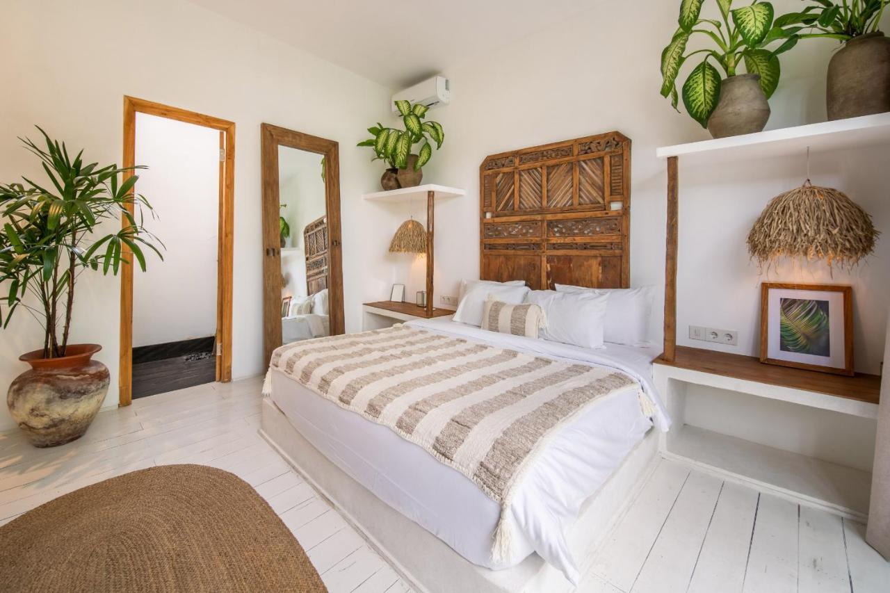 Villa Yogi Surf 2 Canggu Exterior photo